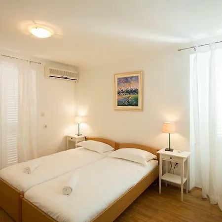 Central Apartment Apartment