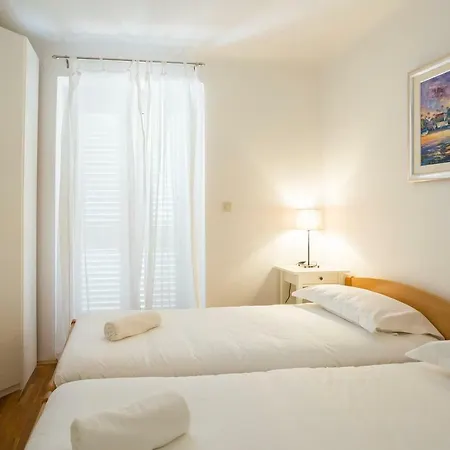 Central Apartment * Ντουμπρόβνικ