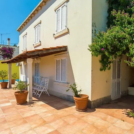 Διαμέρισμα Central Apartment Ντουμπρόβνικ